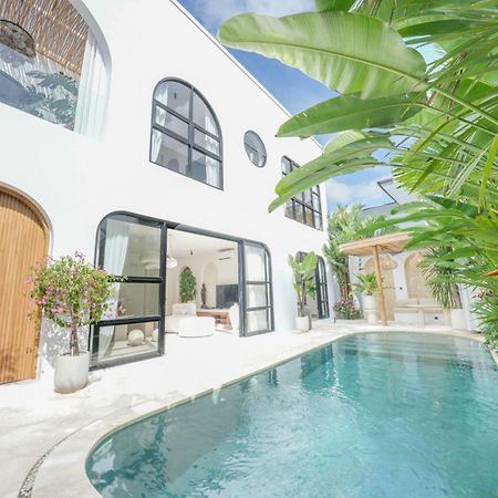 Villa Julia Blanca Керобокан Экстерьер фото
